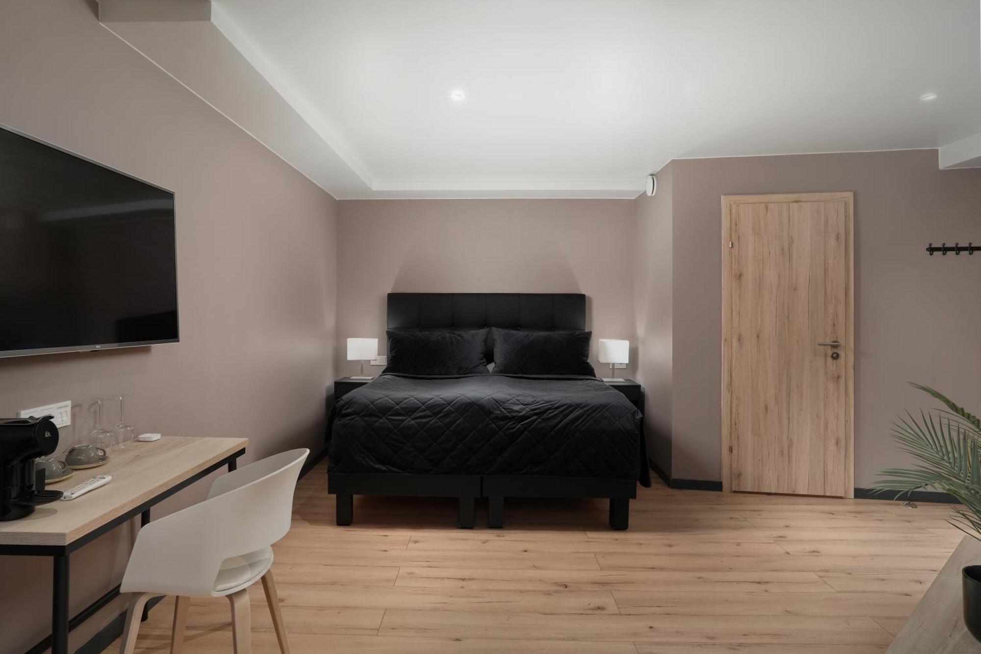 Hotel Varmaland Екстер'єр фото